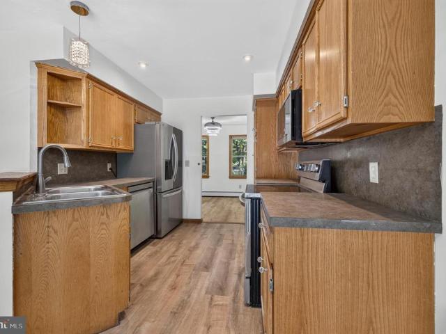 House for sale in Gilbert, Pennsylvania