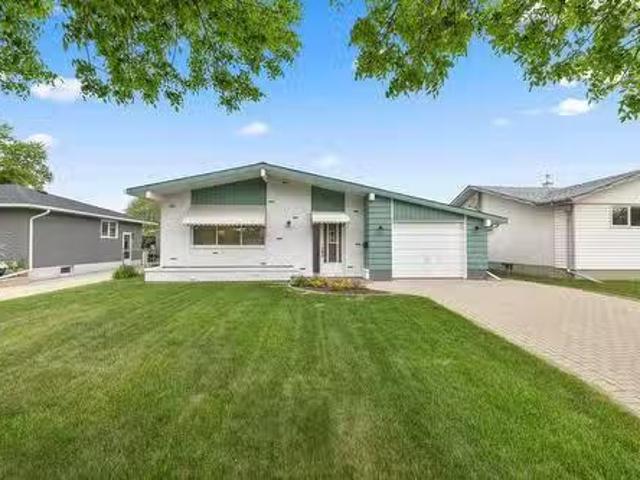 House for sale in East St. Paul, Manitoba