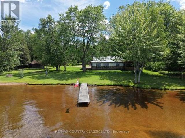 House for sale in Renfrew, Ontario
