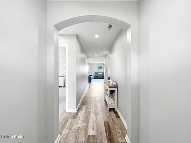 House for sale in Mount Washington, Kentucky
