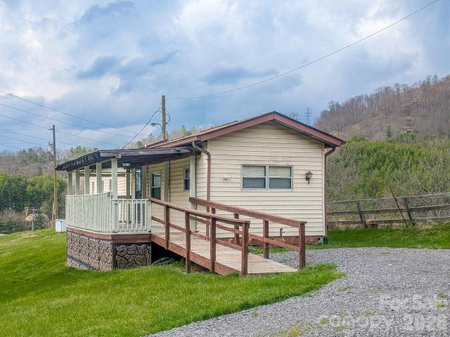 House for sale in Yancey, North Carolina
