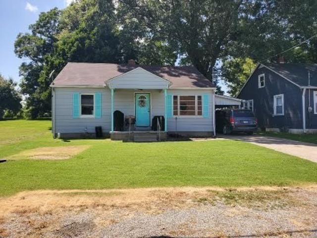 House for sale in Crossville, Illinois