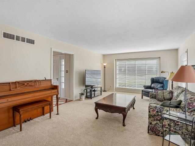 House for sale in Indianola, Warren County