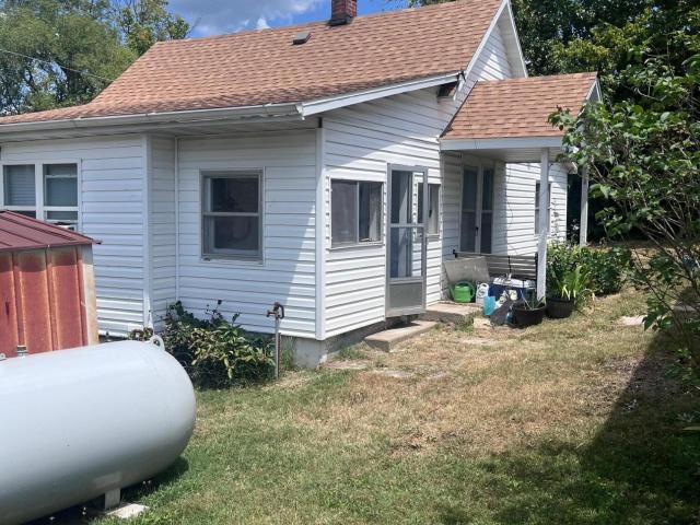 House for sale in Ava, Douglas County