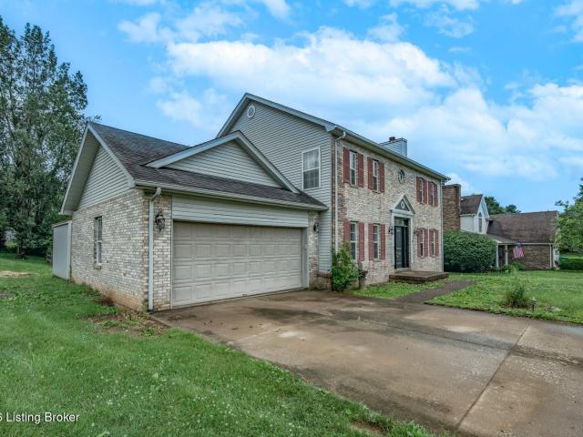 House for sale in Cecilia, Kentucky