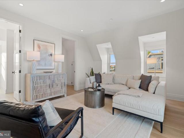 Townhouse for sale in Jefferson Houston, Alexandria