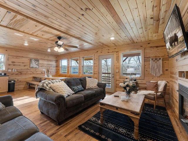 Commercial for sale in Jasper