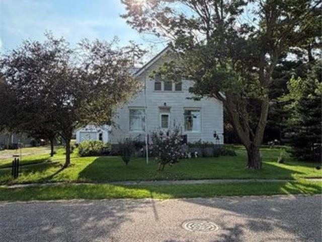 House for sale in Mount Auburn, Iowa