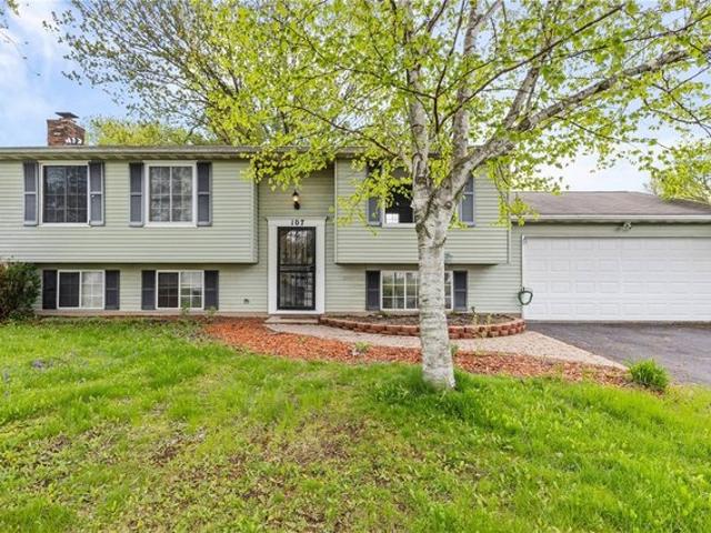 House for sale in Henrietta, New York