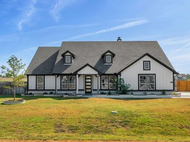 House for sale in Wise, Texas