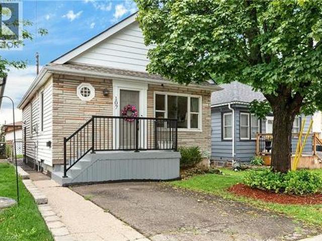 House for sale in Ancaster, Ontario