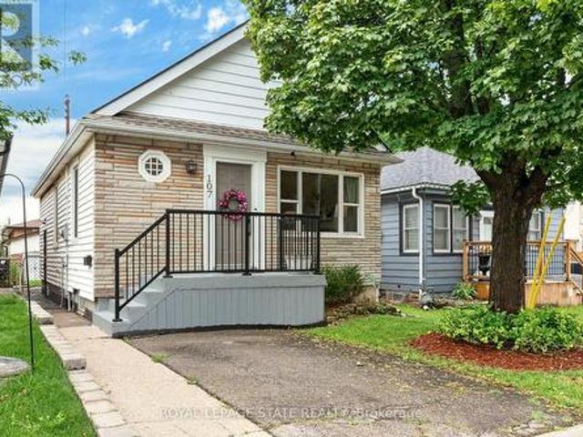 House for sale in Ancaster, Ontario
