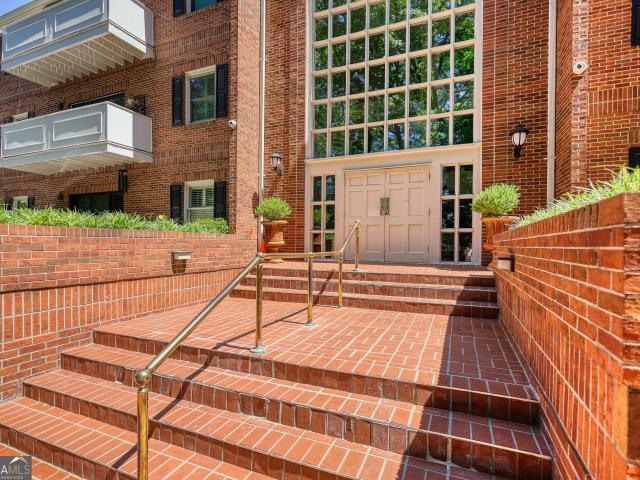 Condo for sale in Decatur, Georgia