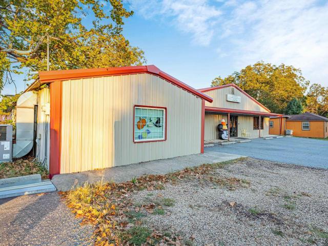 Commercial for sale in Ark