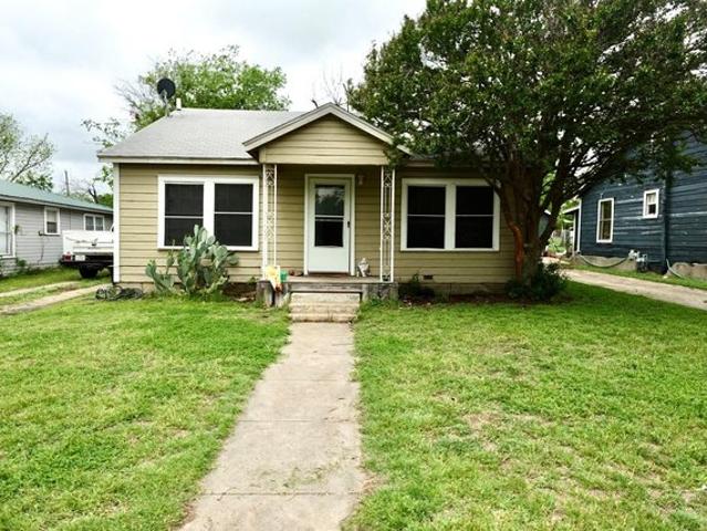 House for sale in Comanche, Texas