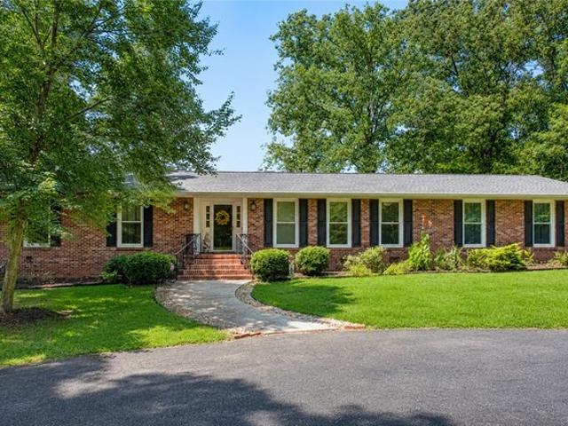 House for sale in Pendleton, South Carolina