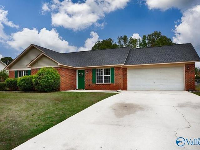 House for sale in Harvest, Alabama