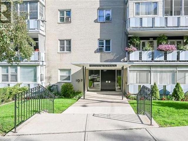 Condo for sale in Ancaster, Ontario