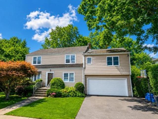 House for sale in Harrison, New York