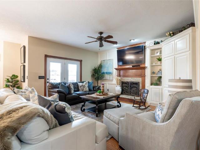 House for sale in Clinton, Custer County