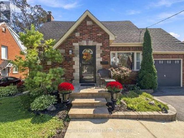 House for sale in O'Neill, Oshawa