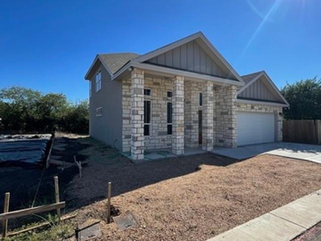 House for sale in Uvalde, Texas