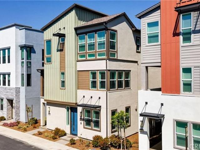 Condo for sale in Orange County Great Park, Irvine