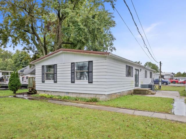 House for sale in Sardinia, Brown County