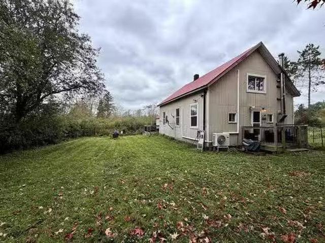 House for sale in Pembroke, Colchester County