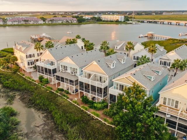 Townhouse for sale in Folly Beach, South Carolina