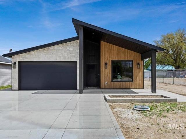 House for sale in Declo, Idaho
