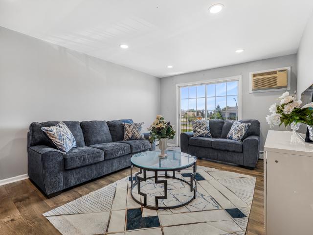 Condo for sale in Carol Stream, Illinois