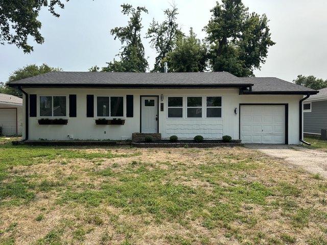 House for sale in Valley, Douglas County