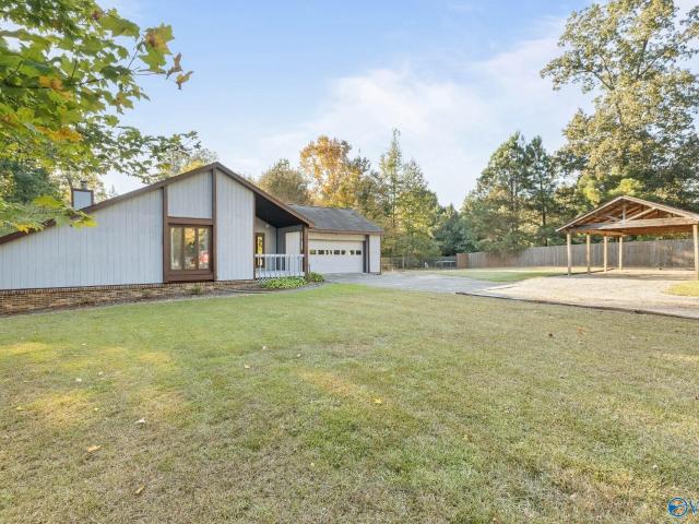 House for sale in Harvest, Madison County