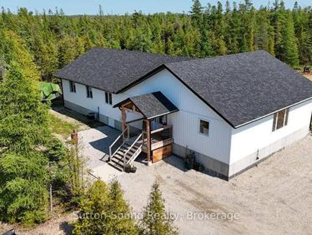 House for sale in Ontario