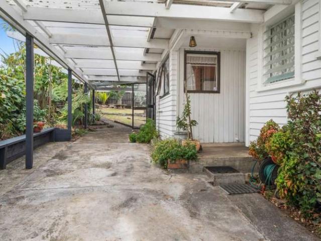 House for sale in New Windsor