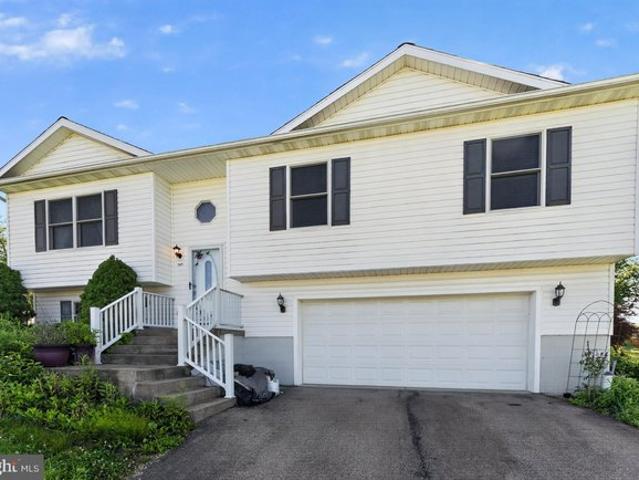 House for sale in Crucible, Pennsylvania