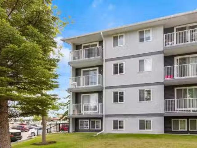 Condo for sale in Northwest, Alberta