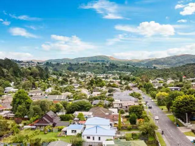 House for sale in Days Bay, Wellington