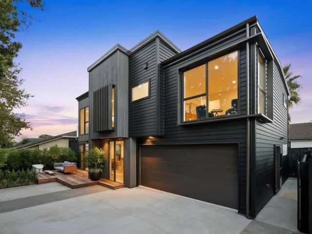 House for sale in Balmoral