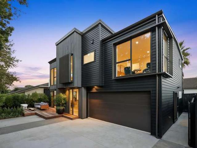 House for sale in Balmoral