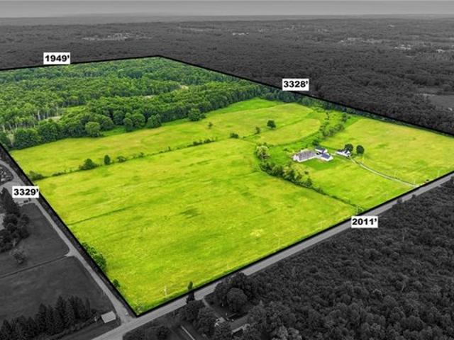 House for sale in Chardon, Ohio