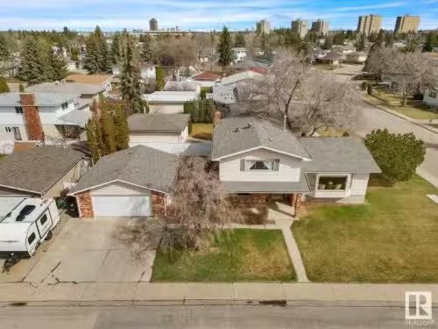 House for sale in Wedgewood, Alberta