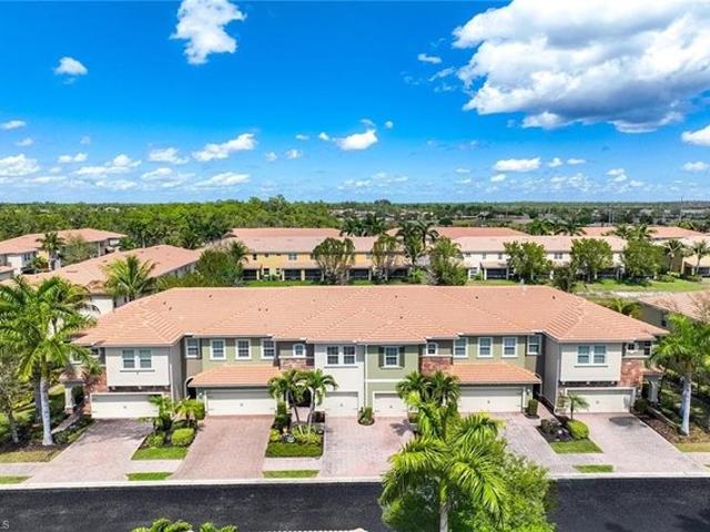 Townhouse for sale in Bonita Springs, Florida