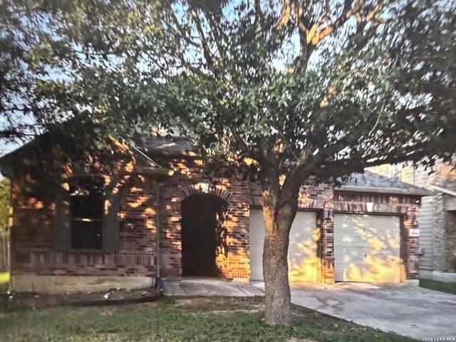House for sale in Live Oak, Bexar County