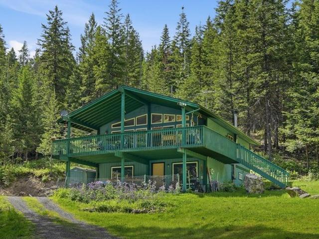House for sale in Chattaroy, Washington