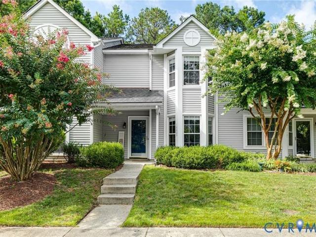 Townhouse for sale in Virginia
