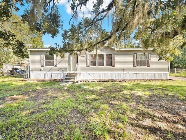 House for sale in Moore Haven, Glades County