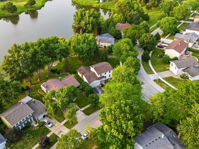 House for sale in Hoffman Estates, Illinois