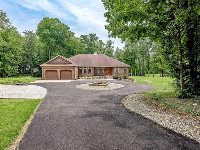 House for sale in Columbia City, Indiana